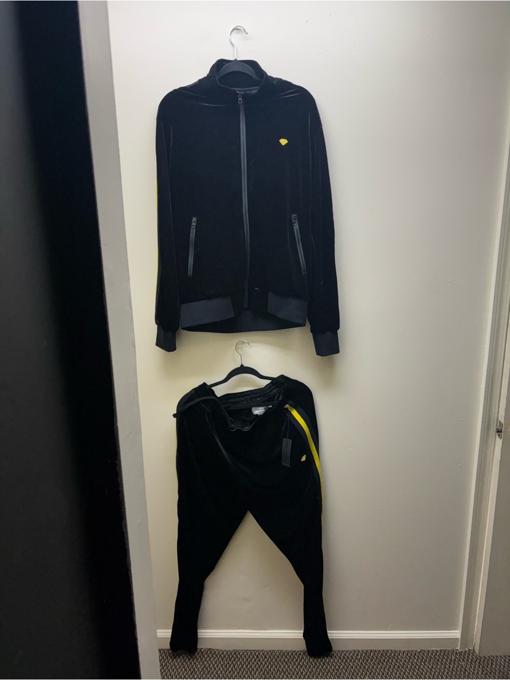 Diamond Supply Co. Velour tracksuit 2 piece set